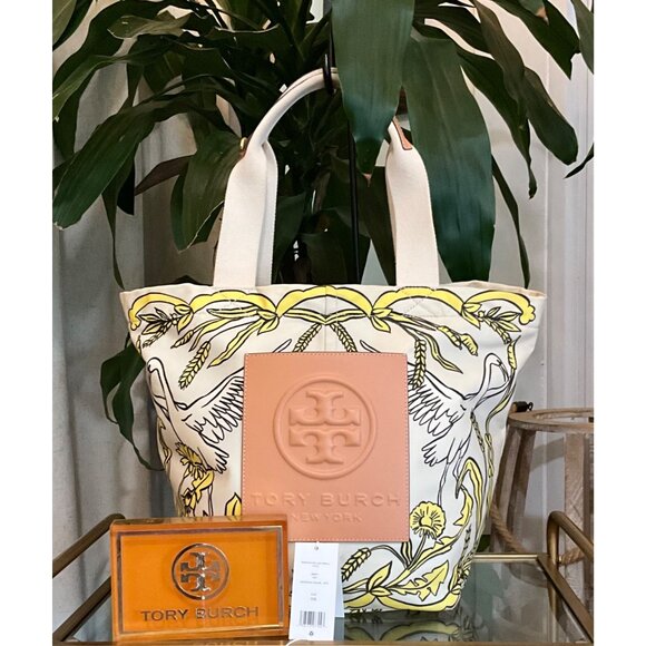 AUTHENTIC TORY BURCH PRINTED NYLON CARRYALL TOTE - Picture 1 of 13